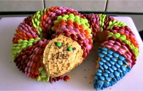 Bolo de aniversário colorido Cobra all crafts 43 Creative Zoo Animal Birthday Party Themes