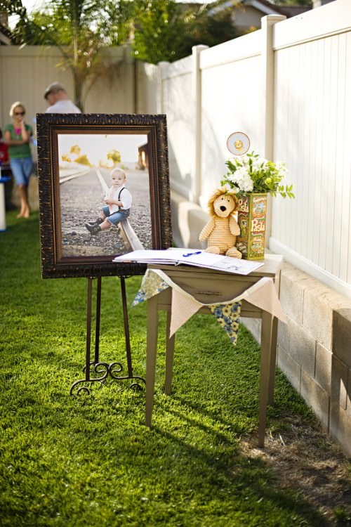 Vintage Lion primeira festa de aniversário all crafts 43 Creative Zoo Animal Birthday Party Themes