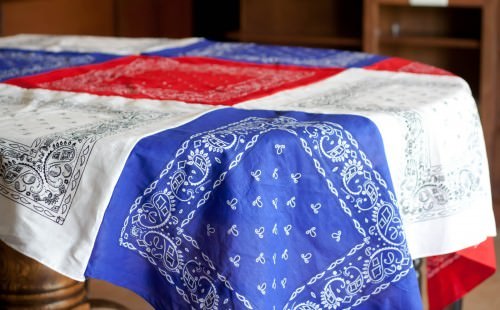 Patriotic Bandana Tablecloth How to make a Bandana Tablecloth